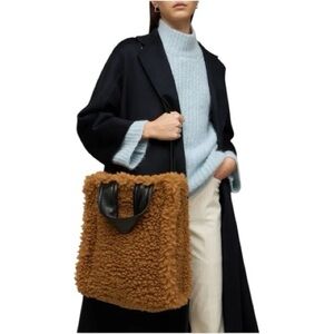 Stand Studio Leia Faux Fur Sherpa Tote Bag In Nougat